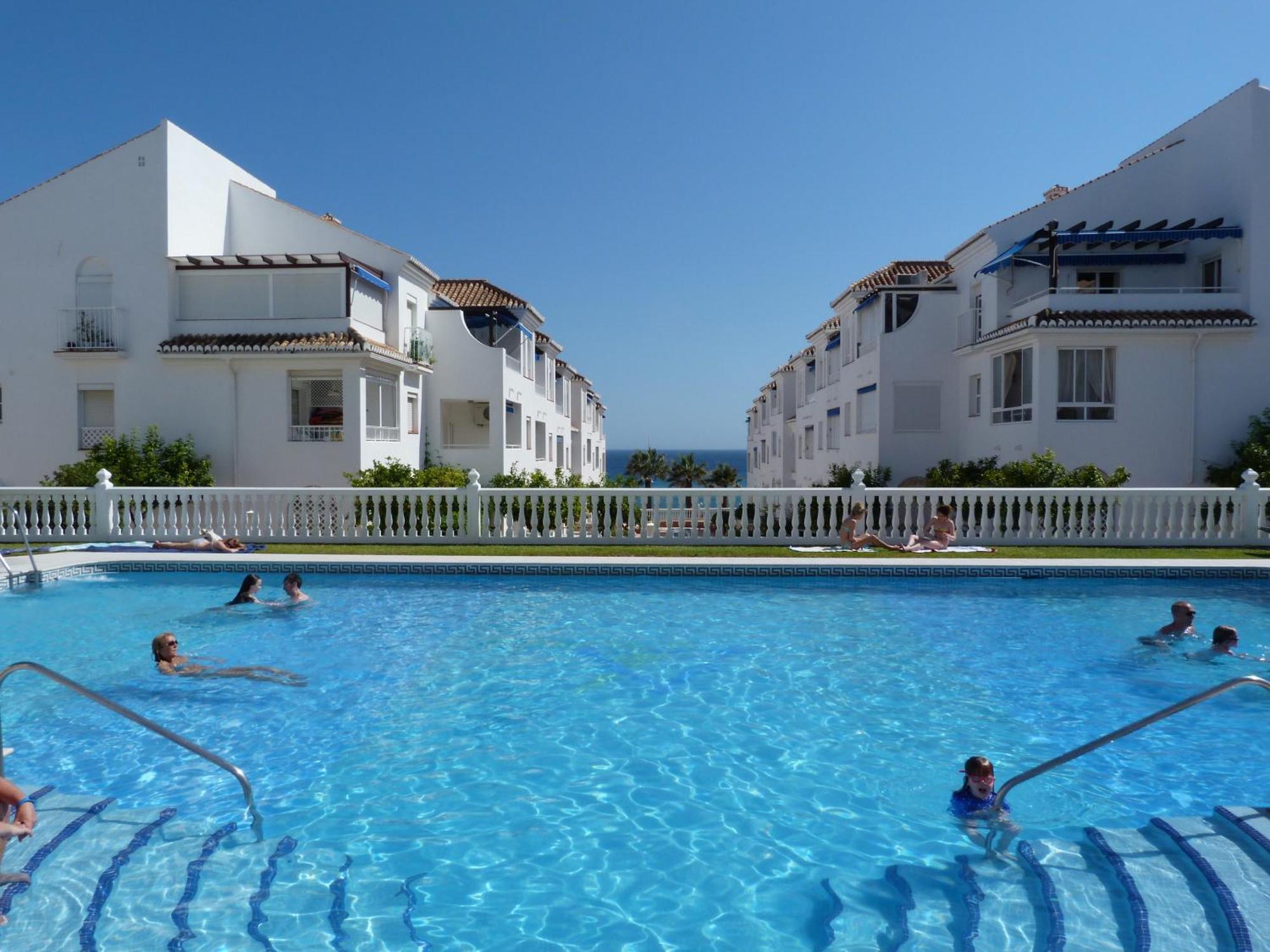 Fuentes De Nerja Apartment Luaran gambar